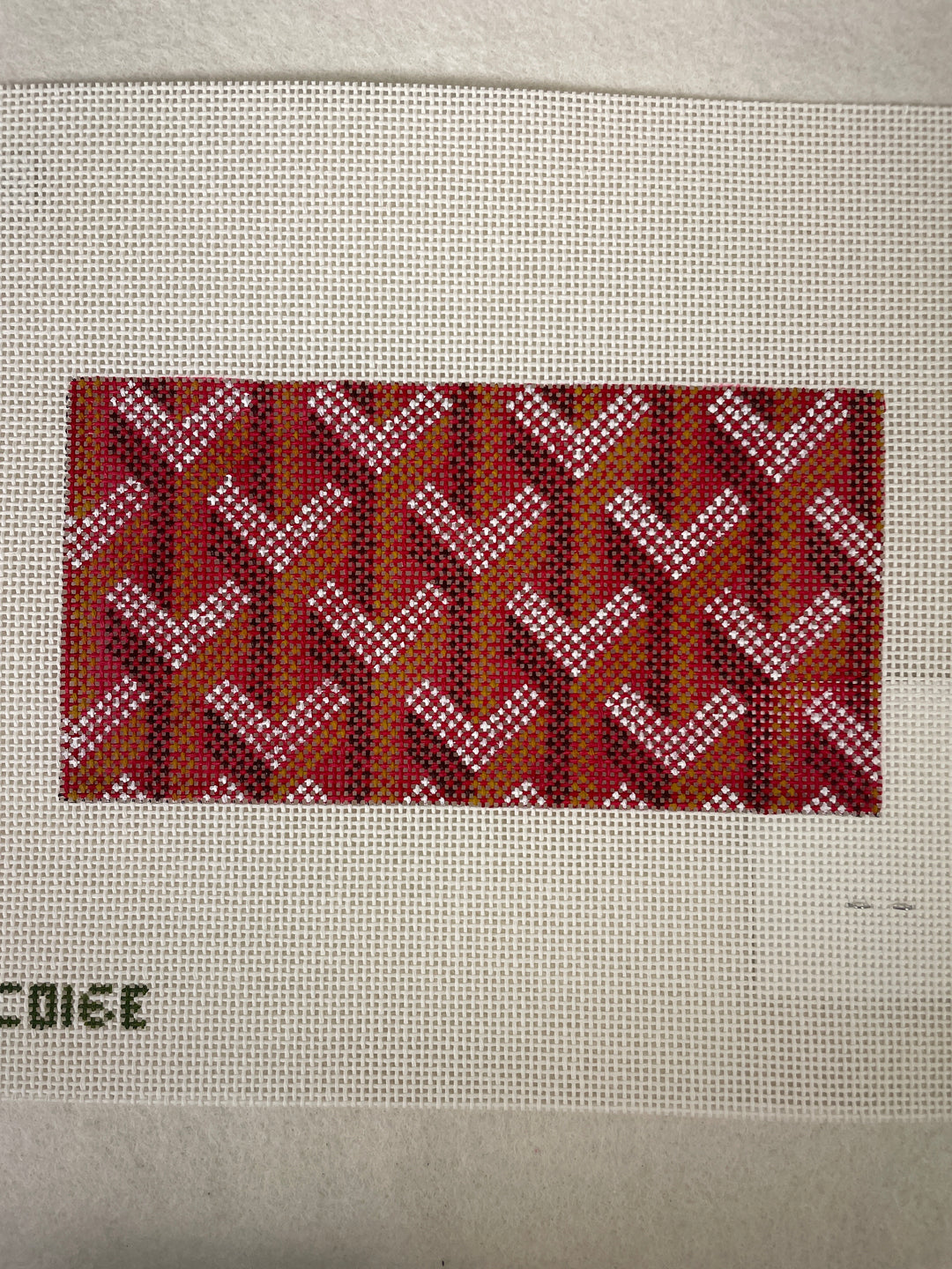 *Elm Tree Needlepoint Designs XEC016E Everyday Clutch Goyard Insert- Red