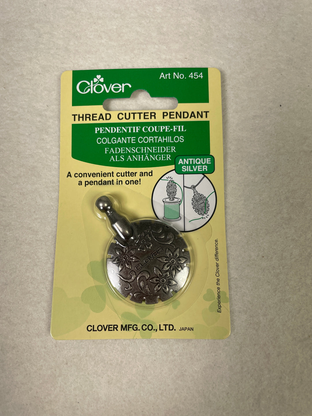* Fleur de Paris Clover 454 Thread Cutter Pendant Silver