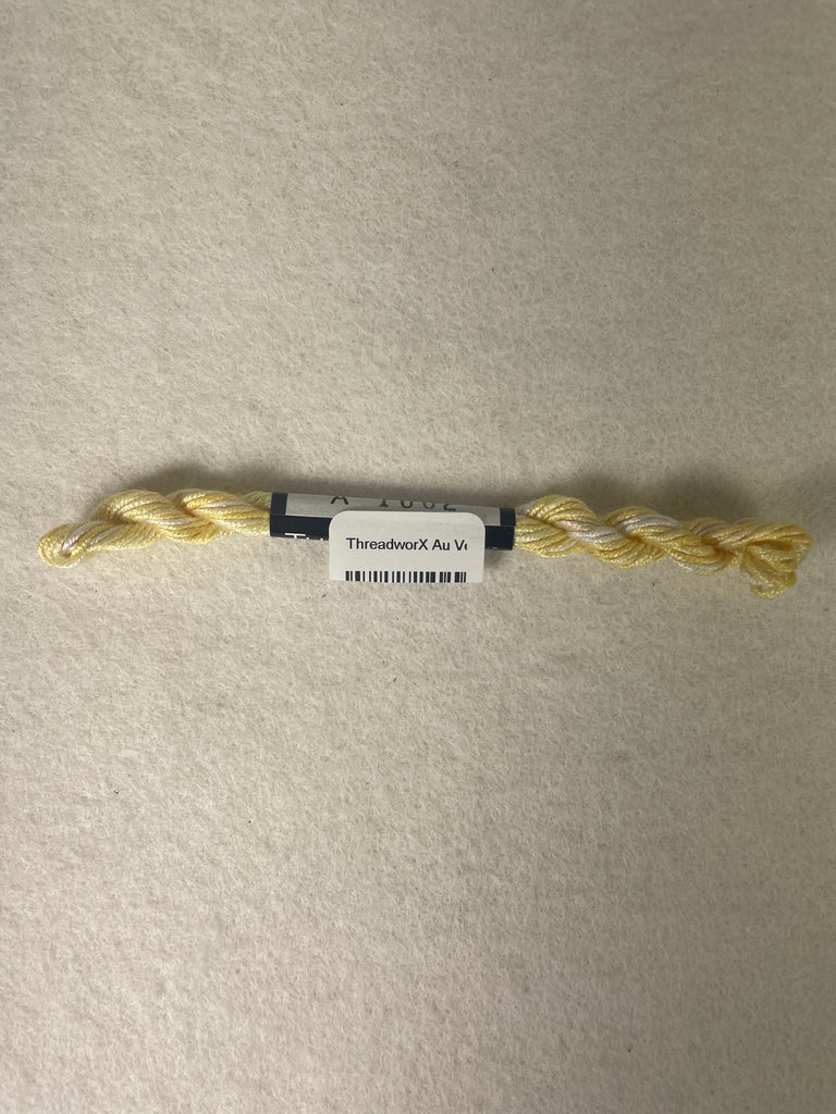 ThreadworX Au Ver A Soie O/D Silk-  A1002 Lemon Ice