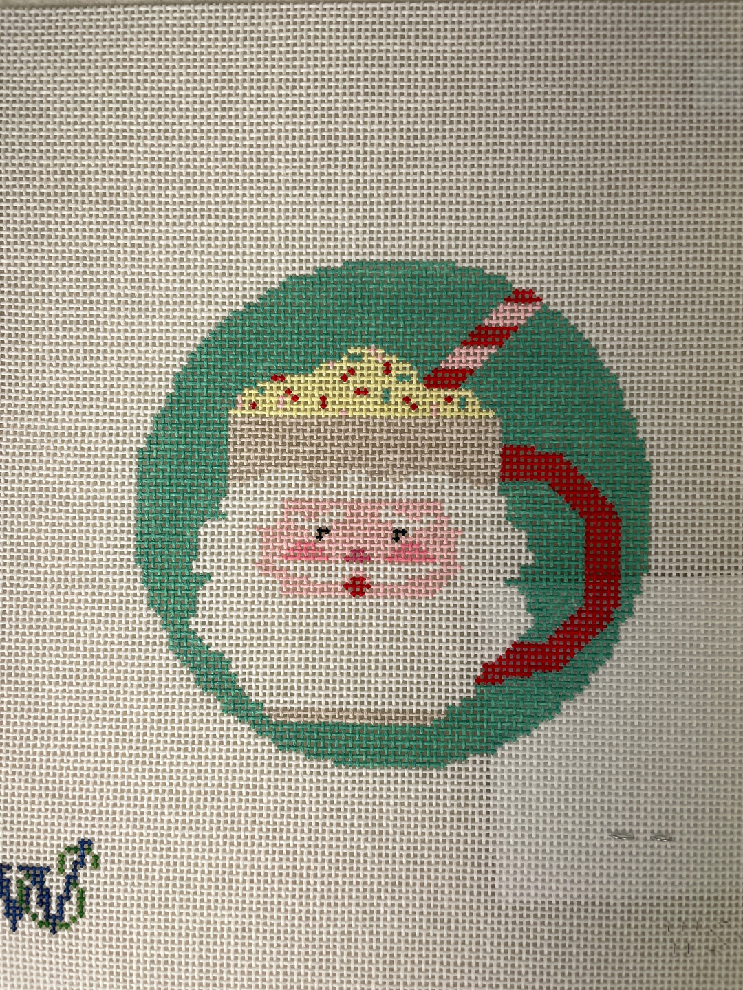 * Wipstitch 147 Santa Mug