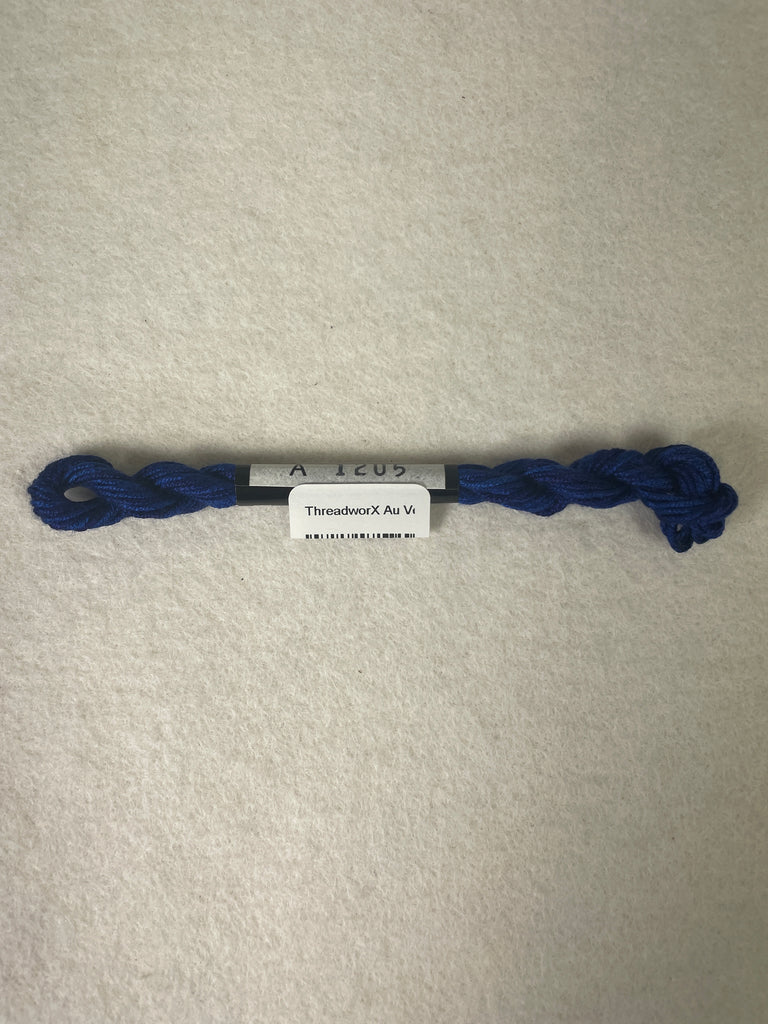 ThreadworX Au Ver A Soie O/D Silk-  A1205 Blue Saphire
