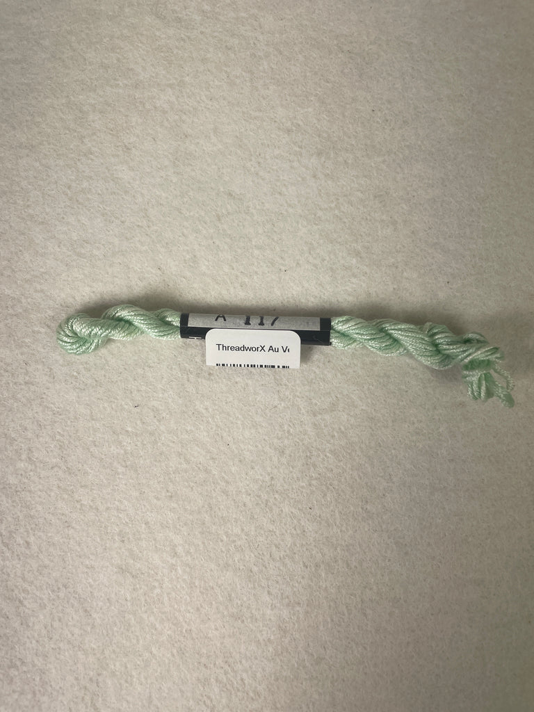 ThreadworX Au Ver A Soie O/D Silk-  A117 Mint Ice Cream