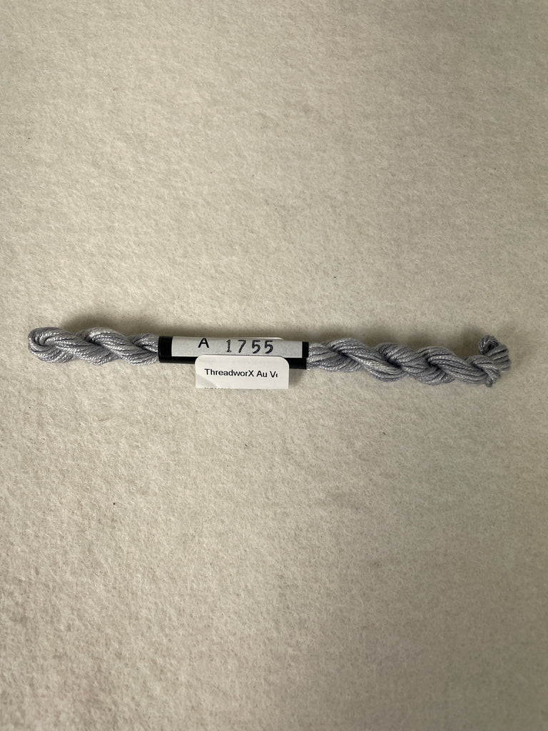 ThreadworX Au Ver A Soie O/D Silk-  A1755 Silver Gray