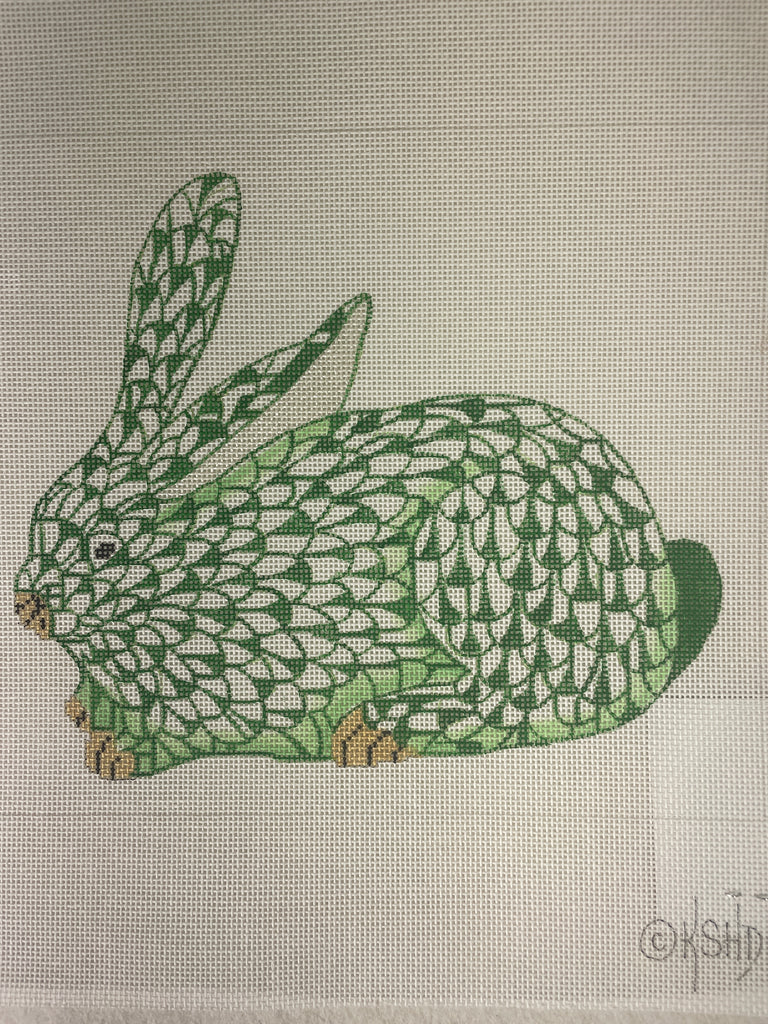 * Kate Dickerson SST75L Herend Inspired Fishnet Crouching Emerald Green Bunny with Gold