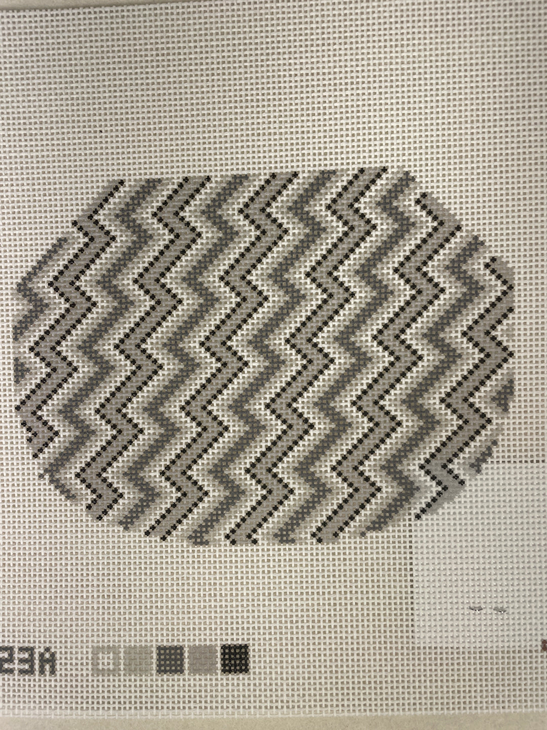 * Jeni Sandberg JS323A Zig Zag Stripe Kiss Lock Bag