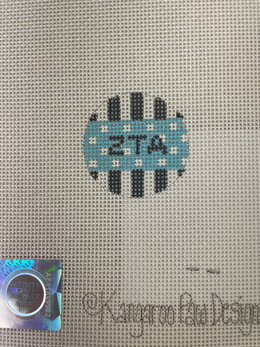 Kangaroo Paw Designs IR22 Zeta 1.5" Fob Insert