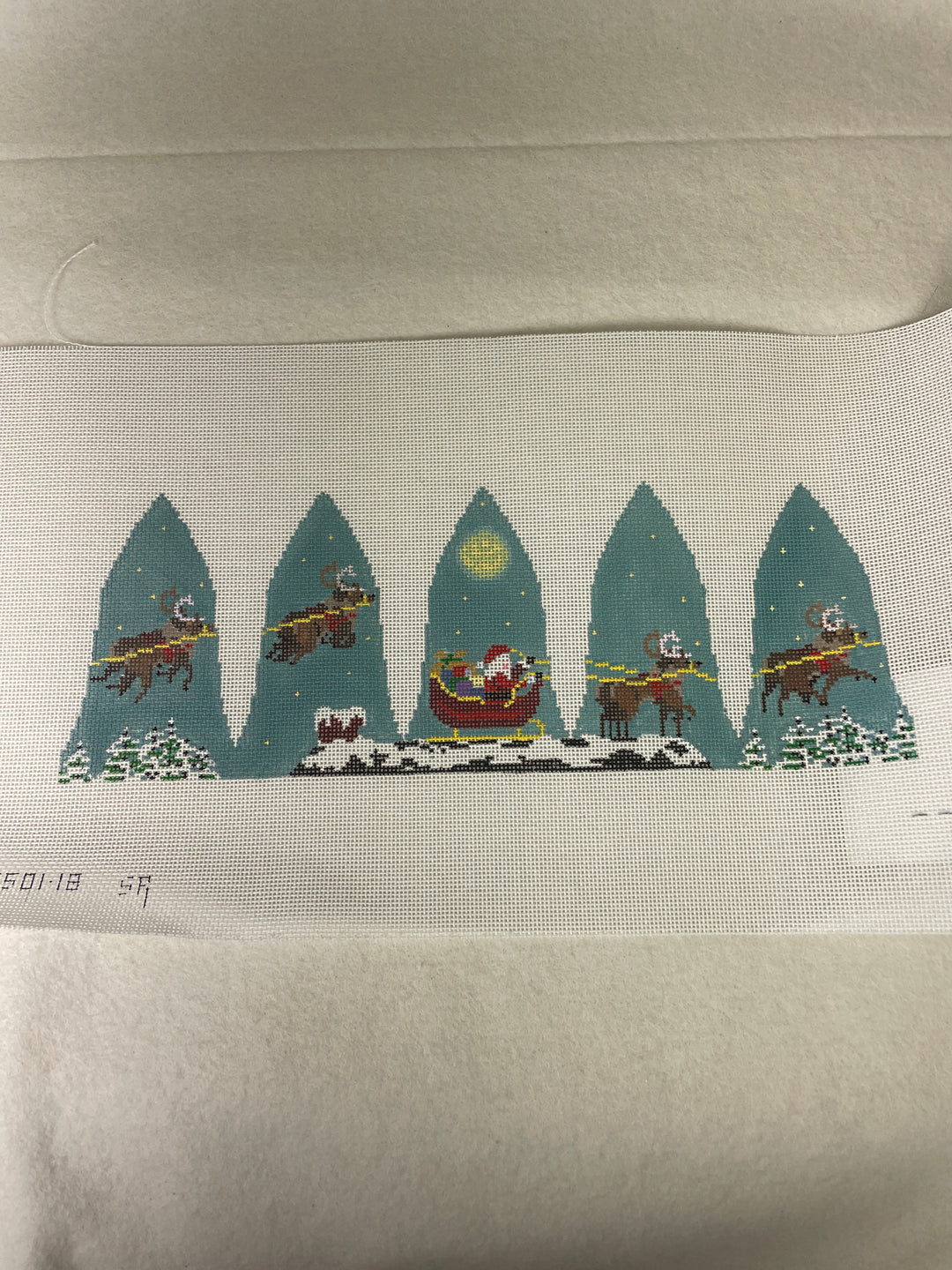 * Susan Roberts Needlepoint Santa Clause 3D Bell