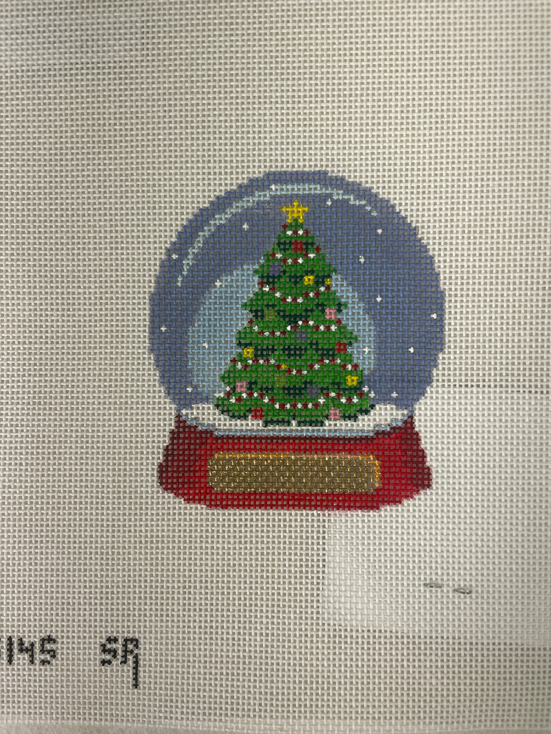 * Susan Roberts Needlepoint SR5145 Snow Globe- Christmas Tree