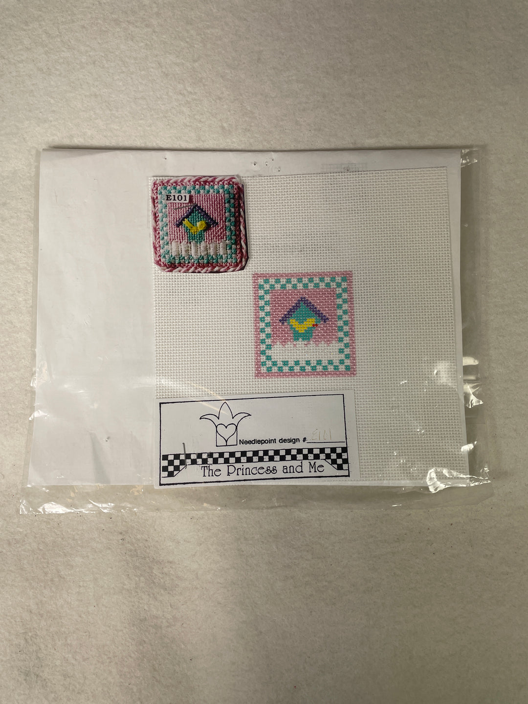 * SALE / The Princess and Me E101 Tiny Bird House