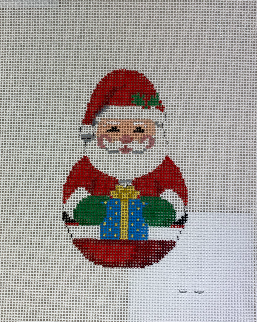 Susan Roberts Needlepoint 5127 Roly Poly Santa