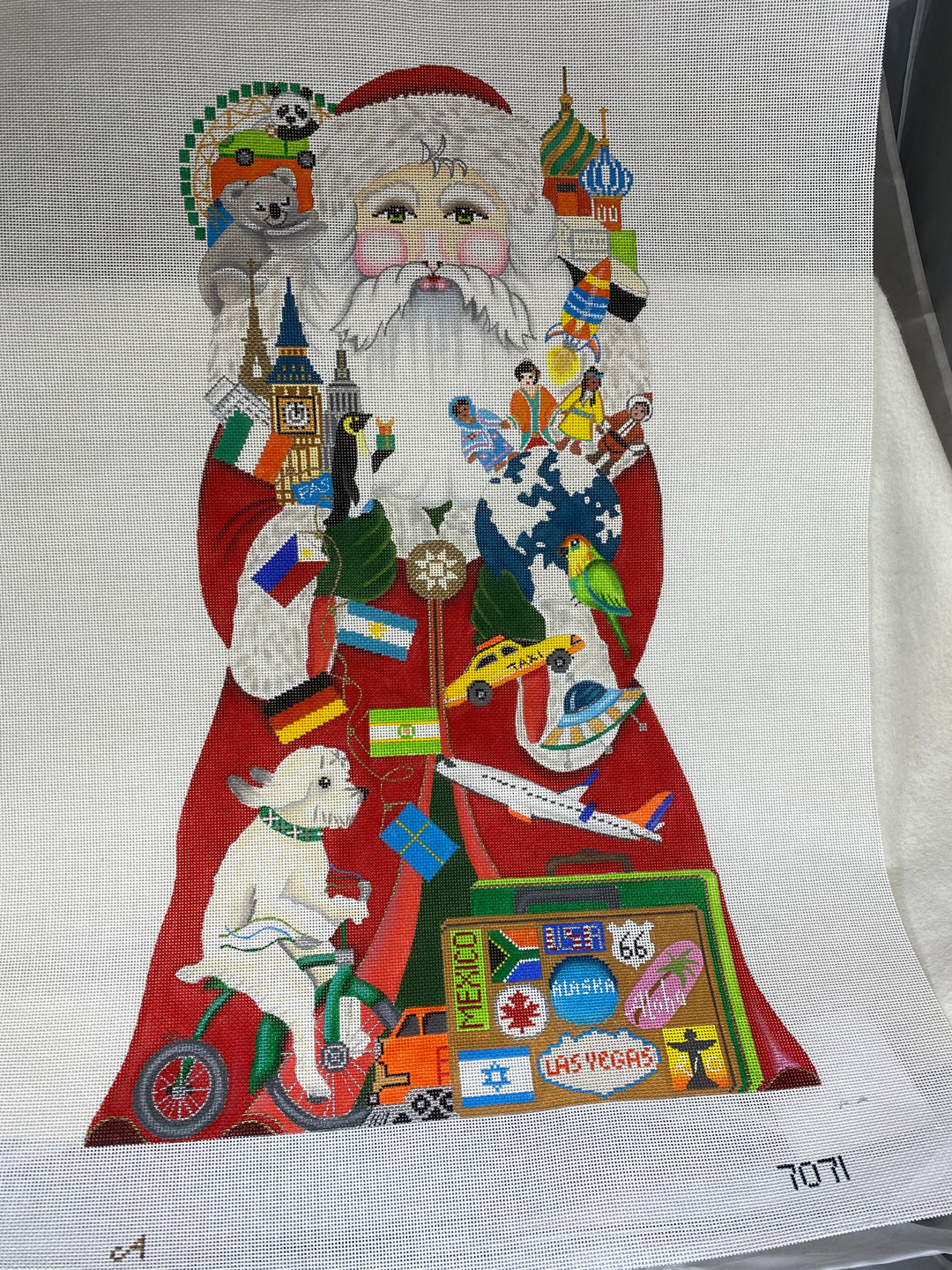 Amanda Lawford 7071 World Traveler Santa