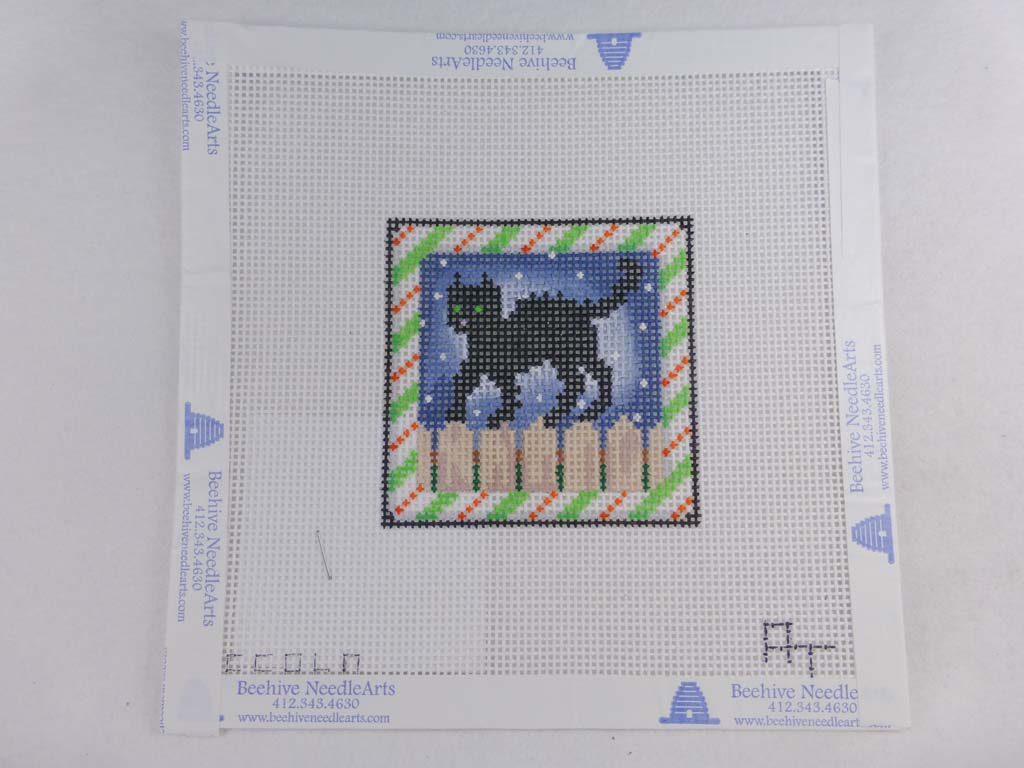 * Associated Talents, Inc EE860 Lg Cat/ Fence Halloween