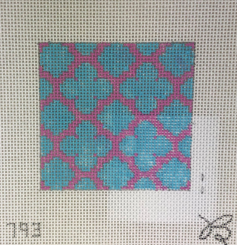 Beth Grantz Designs 120 793BP Quatrefoil, Blue/Pink