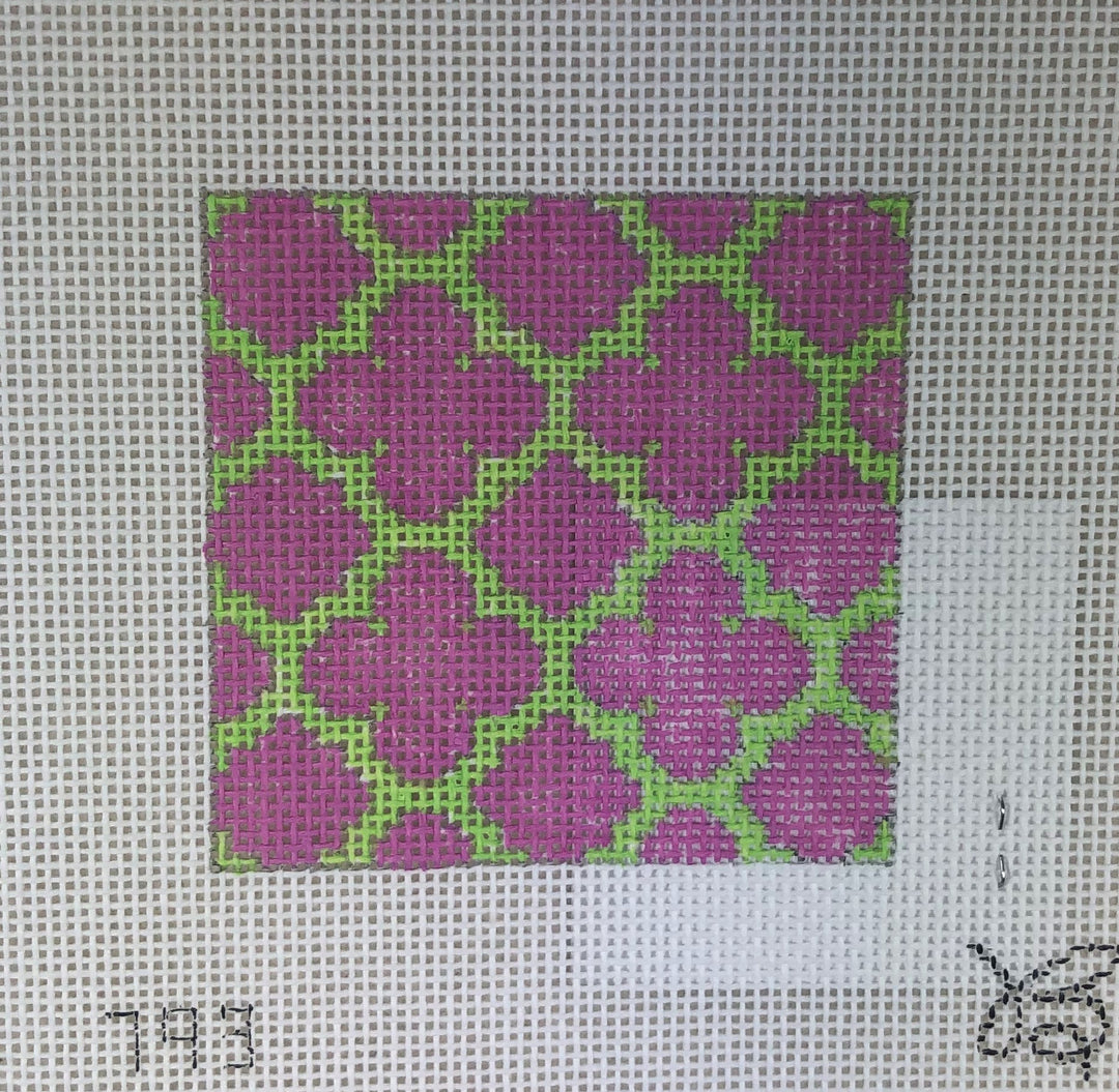* Beth Grantz Designs 120 793LP Quatrefoil, Lime/Pink