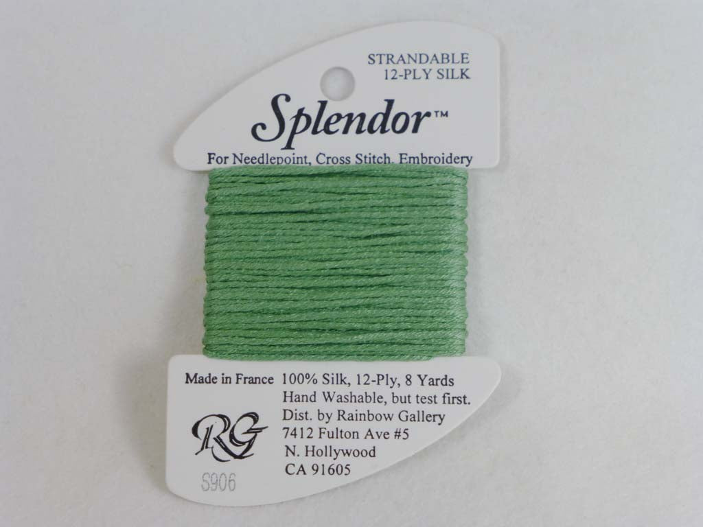 Splendor S906 Medium Pistachio Green