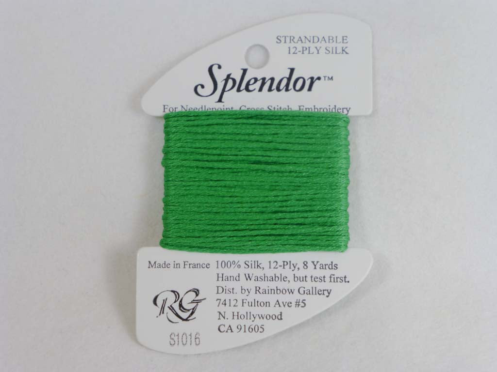 Splendor S1016 Medium Christmas Green