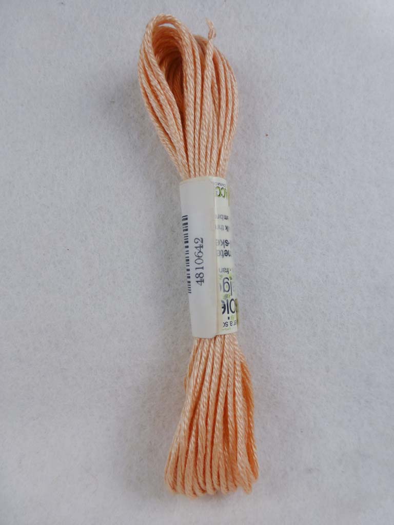 Soie d'Alger 642  by Au Ver a Soie From Beehive Needle Arts