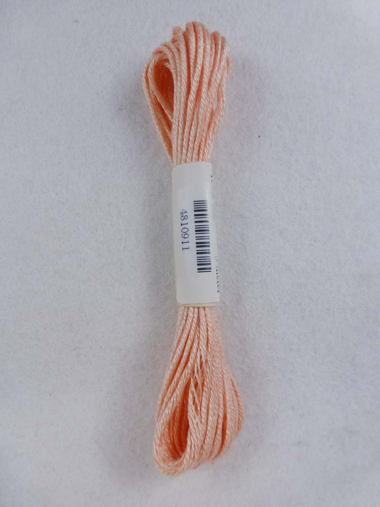 Soie d'Alger 911  by Au Ver a Soie From Beehive Needle Arts