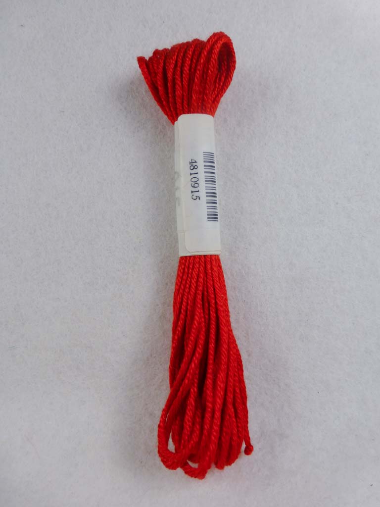 Soie d'Alger 915  by Au Ver a Soie From Beehive Needle Arts