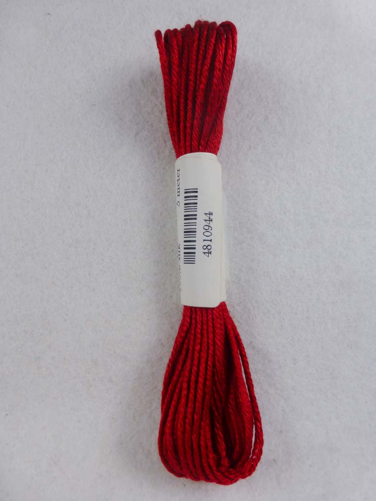Soie d'Alger 944  by Au Ver a Soie From Beehive Needle Arts