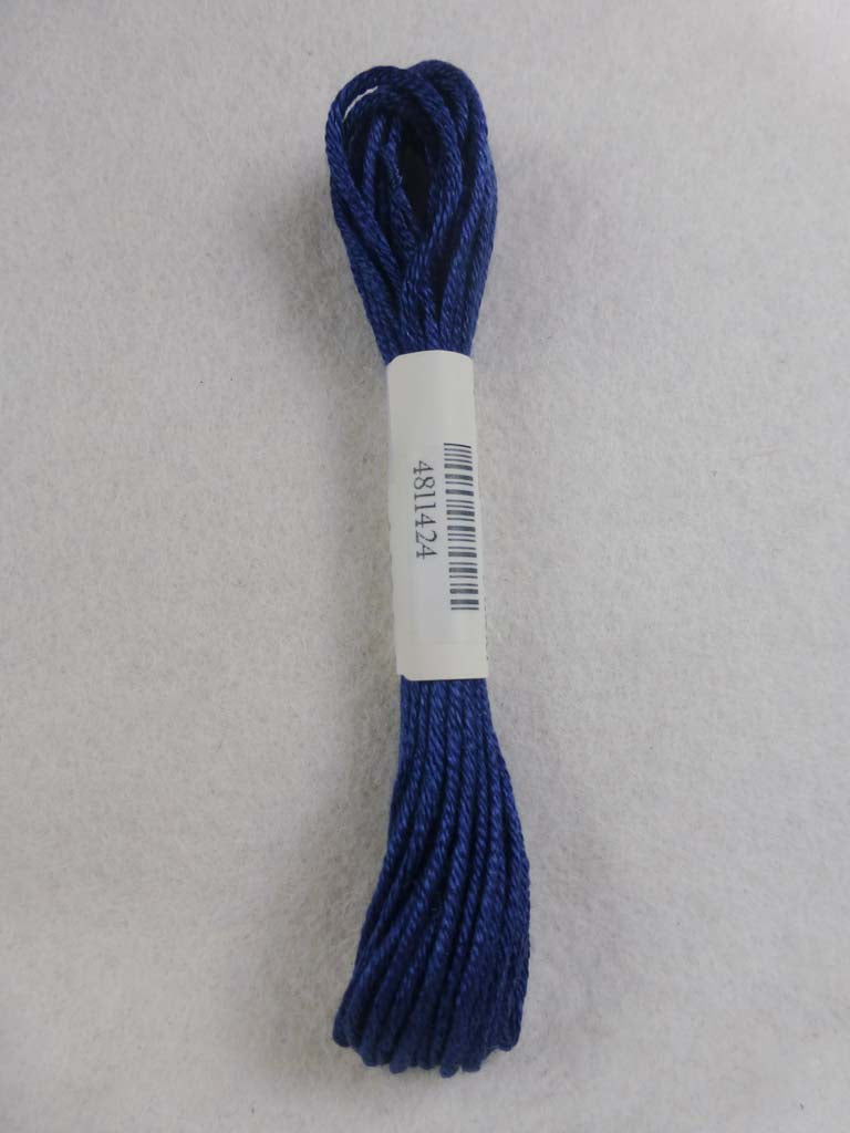 Soie d'Alger 1424  by Au Ver a Soie From Beehive Needle Arts