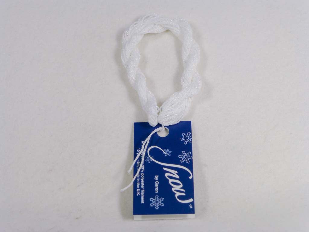 Snow 00 White