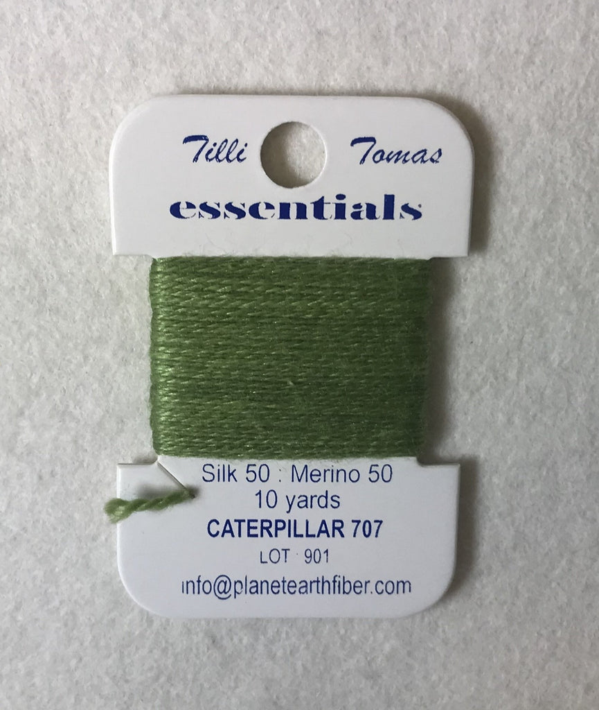 Essentials 707 Caterpillar