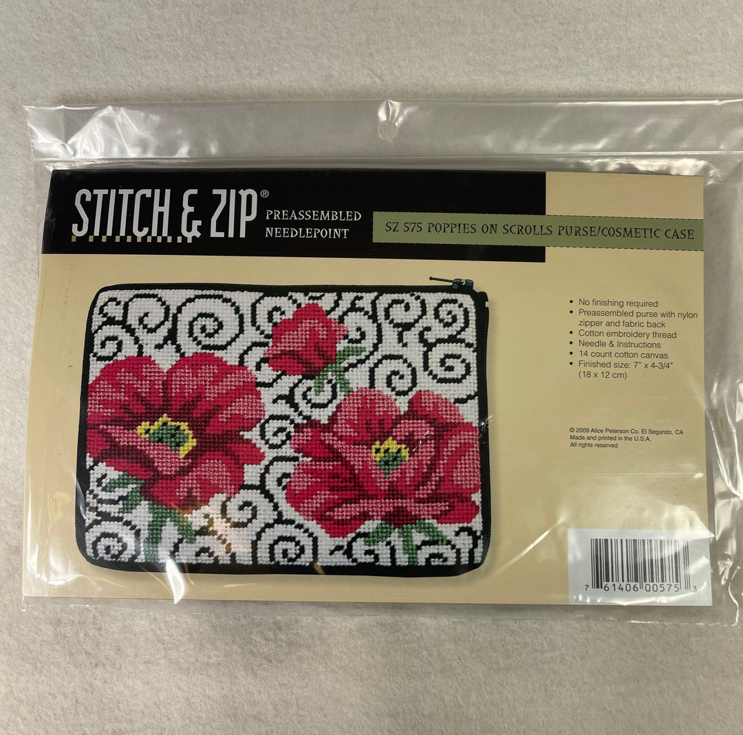 Alice Peterson SZ575 Poppies on Scrolls Purse